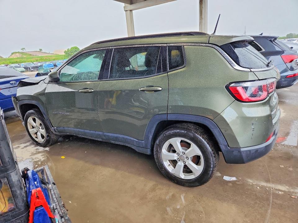 2017 Jeep Compass მანქანა იყიდება აუქციონზე, vin: 3C4NJDBB2HT646941, აუქციონის ნომერი: 59821576