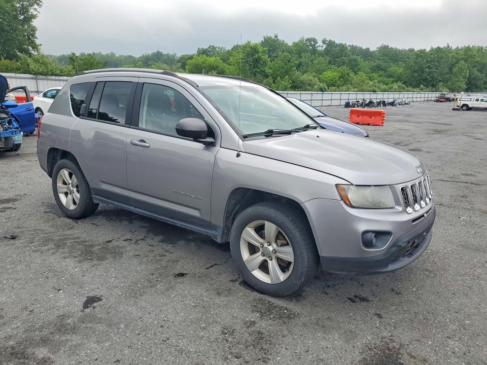 2016 Jeep Compass მანქანა იყიდება აუქციონზე, vin: 1C4NJDBB3GD674803, აუქციონის ნომერი: 60636906