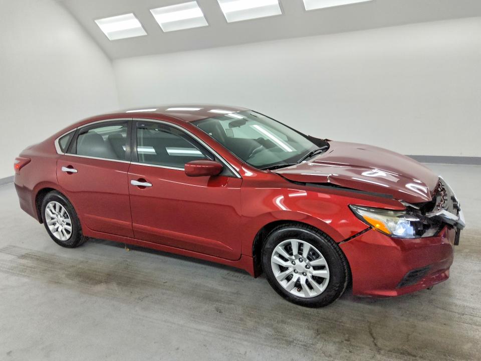 Продаж на аукціоні авто 2018 Nissan Altima, vin: 1N4AL3AP0JC476148, номер лоту: 61146086