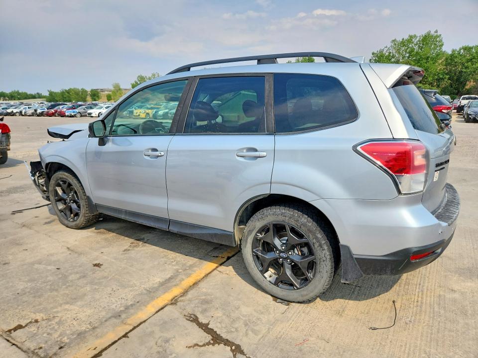 59817576 :رقم المزاد ، JF2SJAECXJH488263 vin ، 2018 Subaru Forester مزاد بيع