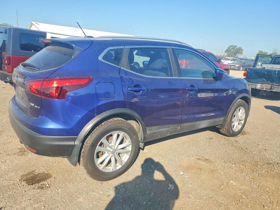 2018 Nissan Rogue Sport მანქანა იყიდება აუქციონზე, vin: JN1BJ1CR4JW254205, აუქციონის ნომერი: 60811306