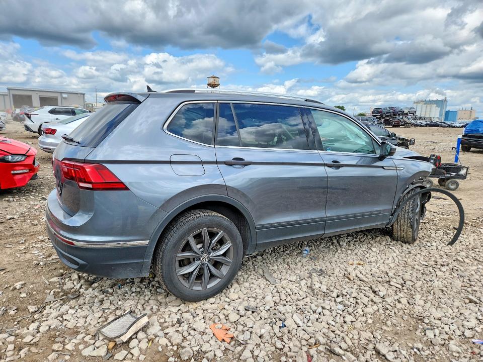 61950566 :رقم المزاد ، 3VV3B7AX1PM084480 vin ، 2023 Volkswagen Tiguan مزاد بيع