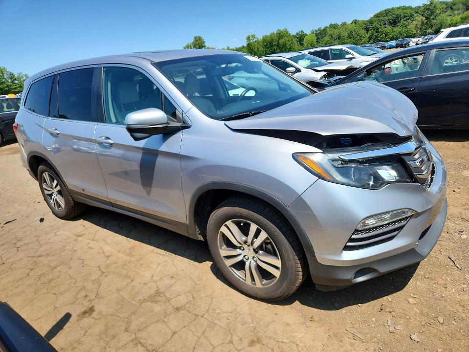 62609156 :رقم المزاد ، 5FNYF6H57JB036307 vin ، 2018 Honda Pilot مزاد بيع