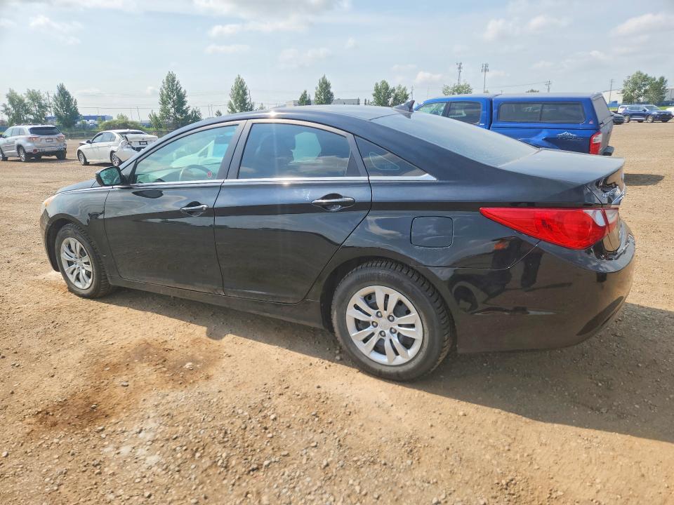 61120106 :رقم المزاد ، 5NPEB4AC3DH665600 vin ، 2013 Hyundai Sonata مزاد بيع