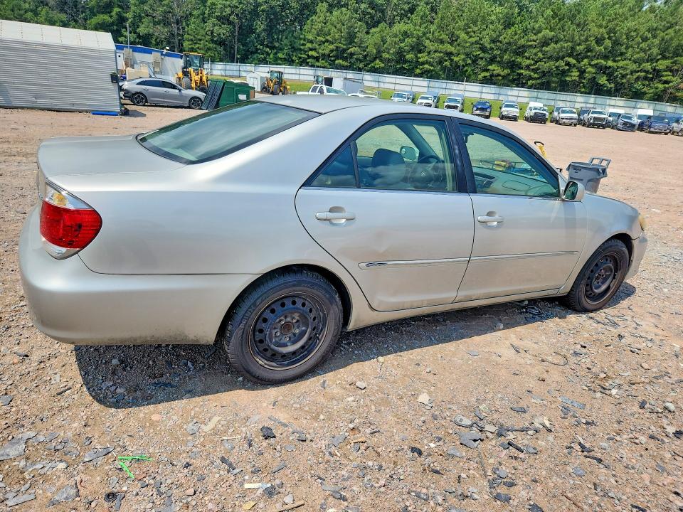 2006 Toyota Camry მანქანა იყიდება აუქციონზე, vin: 4T1BE30KX6U658192, აუქციონის ნომერი: 63244856