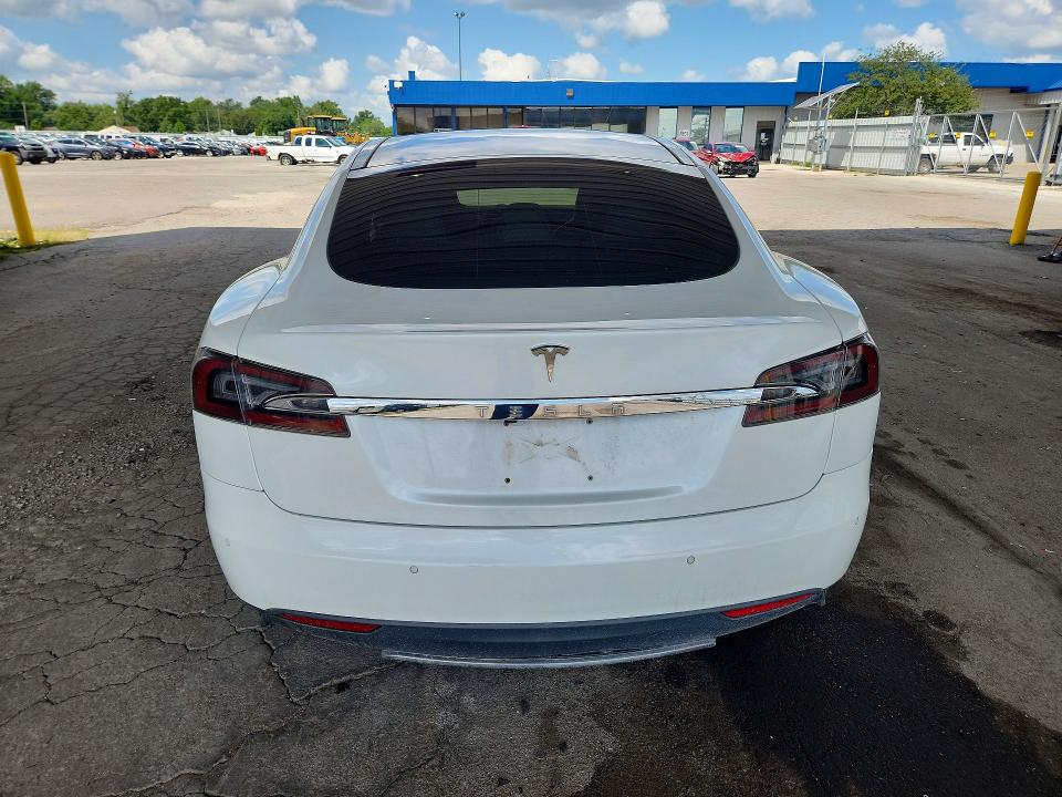 Продаж на аукціоні авто 2016 Tesla Model S, vin: 5YJSA1E27GF128429, номер лоту: 62971986