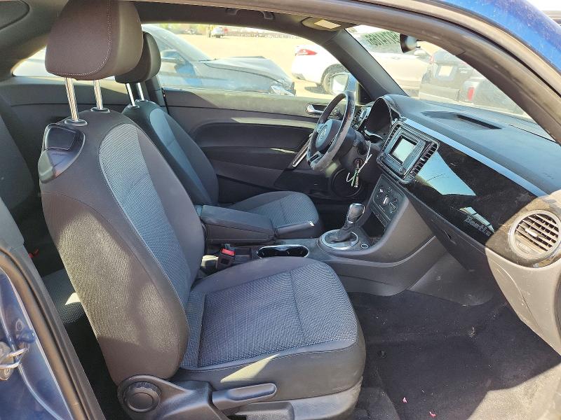 2019 Volkswagen Beetle მანქანა იყიდება აუქციონზე, vin: 3VWFD7AT7KM712602, აუქციონის ნომერი: 59714166