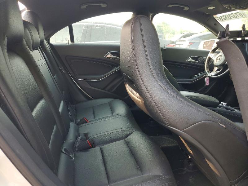 2015 Mercedes-benz Cla მანქანა იყიდება აუქციონზე, vin: WDDSJ4GB4FN217492, აუქციონის ნომერი: 61320826