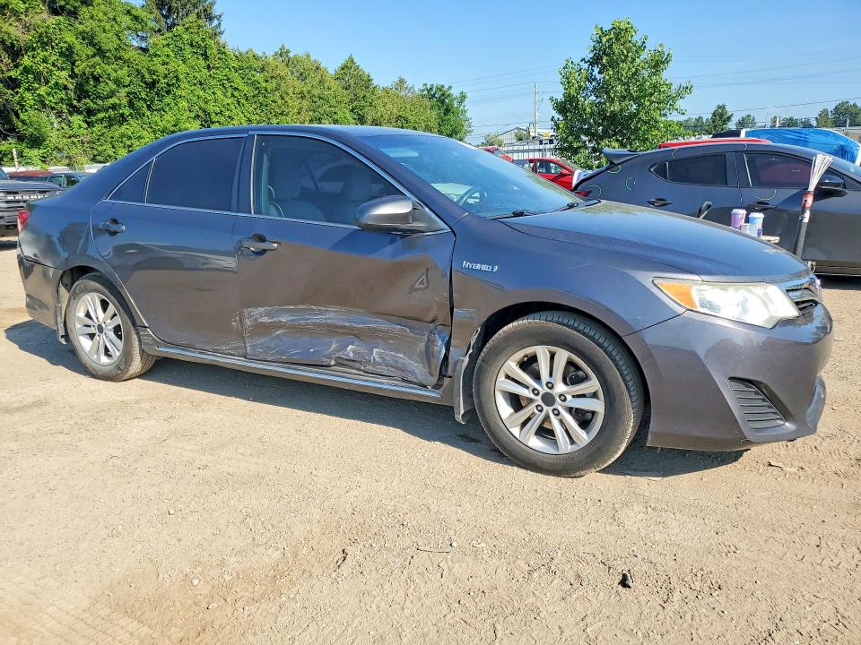 2014 Toyota Camry Hybrid მანქანა იყიდება აუქციონზე, vin: 4T1BD1FK2EU110295, აუქციონის ნომერი: 60119466