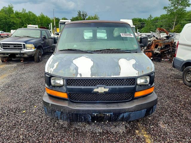 61850996 :رقم المزاد ، 1GCFG15X831176777 vin ، 2003 Chevrolet Express 1500 مزاد بيع