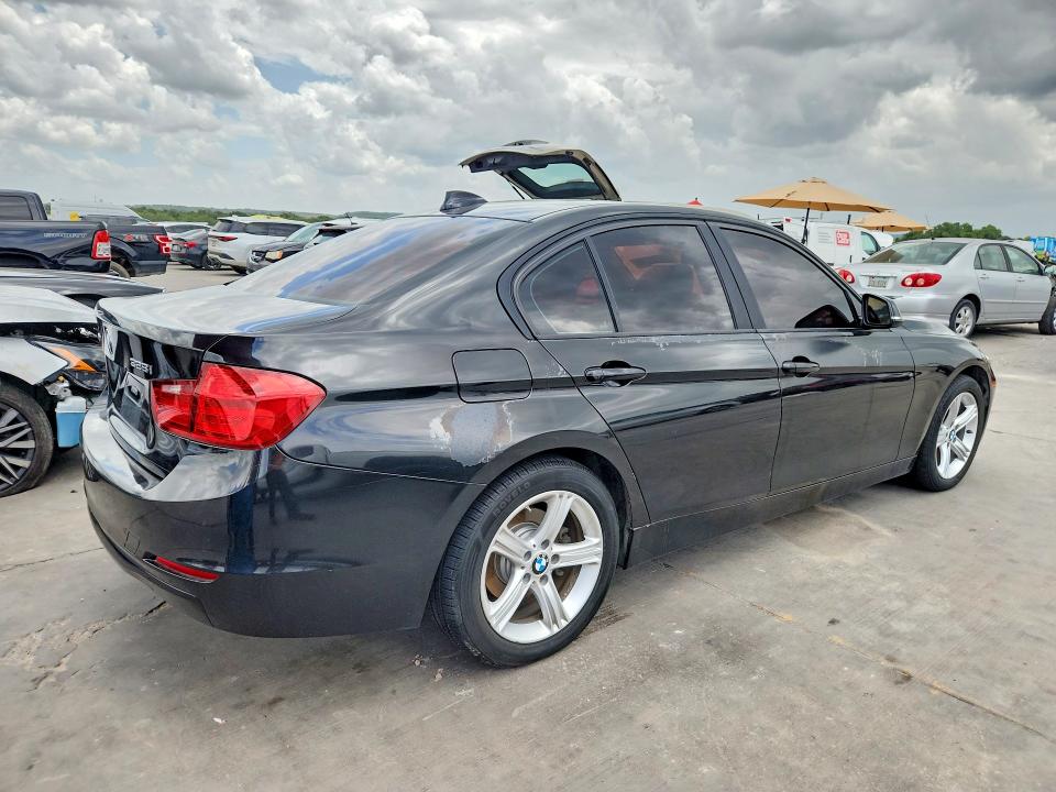 2015 Bmw 328 მანქანა იყიდება აუქციონზე, vin: WBA3B5C53FF960105, აუქციონის ნომერი: 61238316