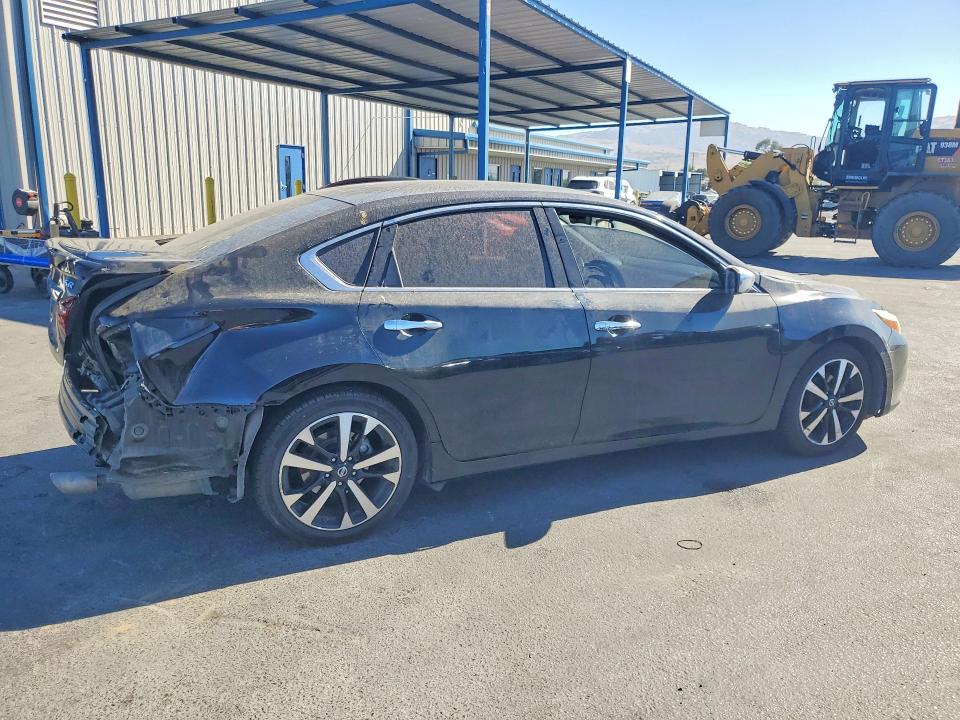 2018 Nissan Altima მანქანა იყიდება აუქციონზე, vin: 1N4AL3AP7JC289067, აუქციონის ნომერი: 62740666
