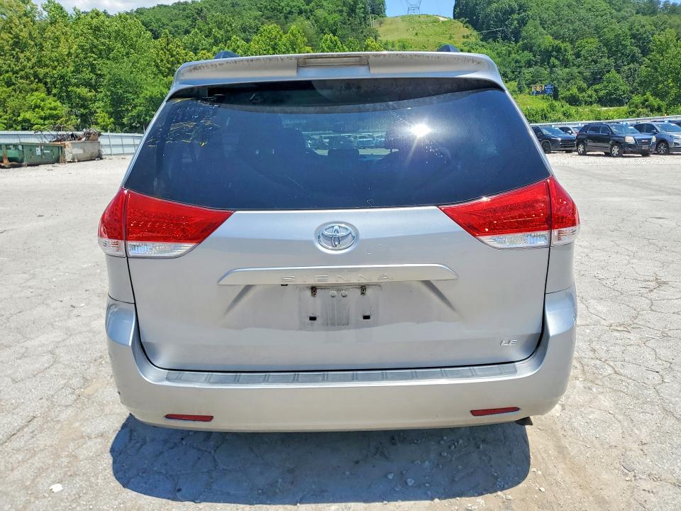 2012 Toyota Sienna მანქანა იყიდება აუქციონზე, vin: 5TDKK3DCXCS269004, აუქციონის ნომერი: 61043666