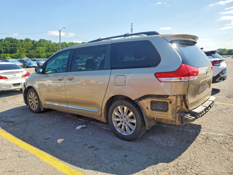Продажа на аукционе авто 2013 Toyota Sienna, vin: 5TDJK3DC2DS063933, номер лота: 62439086
