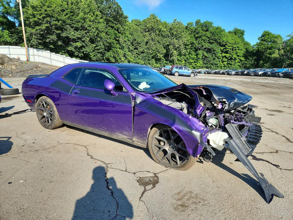 60275816 :رقم المزاد ، 2C3CDZBT7JH287982 vin ، 2018 Dodge Challenger مزاد بيع