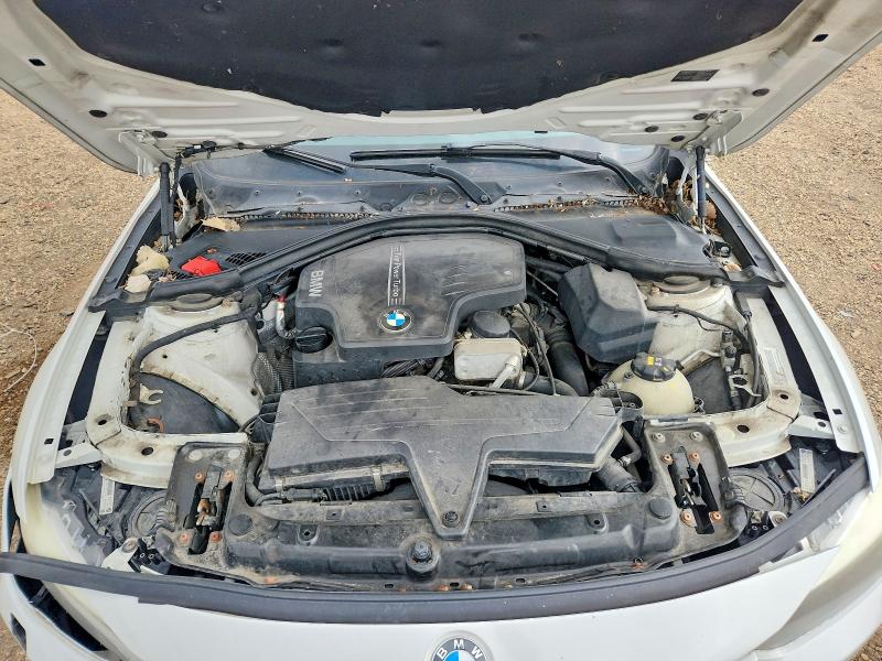 2014 Bmw 328 მანქანა იყიდება აუქციონზე, vin: WBA3B5C55EP652572, აუქციონის ნომერი: 61550566