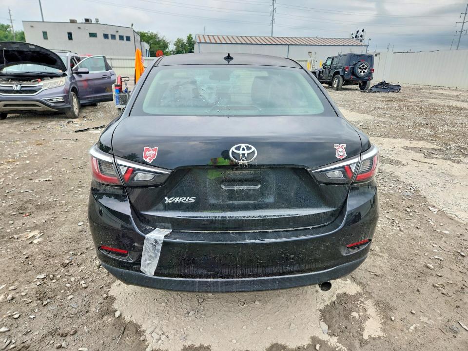 60763176 :رقم المزاد ، 3MYDLBYV1KY516107 vin ، 2019 Toyota Yaris مزاد بيع
