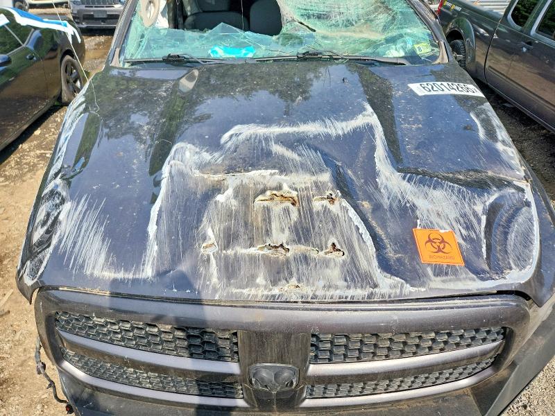 62014266 :رقم المزاد ، 1C6RR7FT9JS290078 vin ، 2018 Ram 1500 مزاد بيع