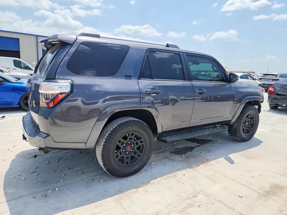 2022 Toyota 4runner მანქანა იყიდება აუქციონზე, vin: JTENU5JR9N5986302, აუქციონის ნომერი: 62239036