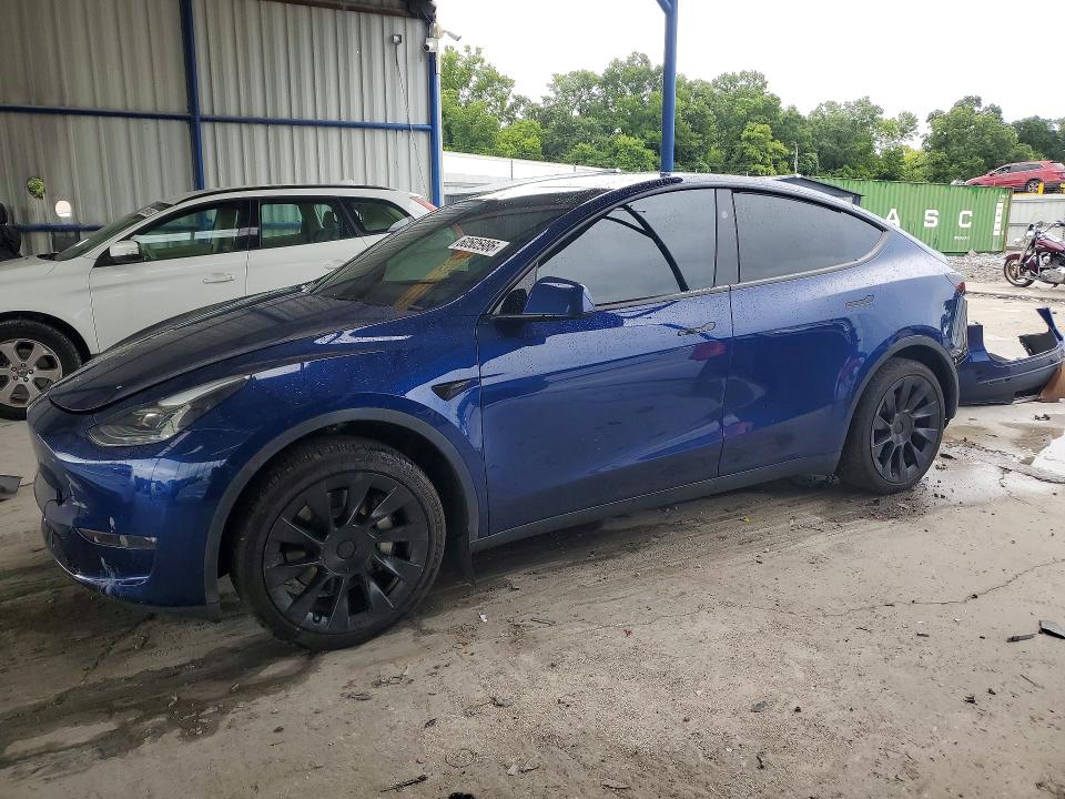 Auction sale of the 2024 Tesla Model Y, vin: 7SAYGDEE9RA266237, lot number: 60505986