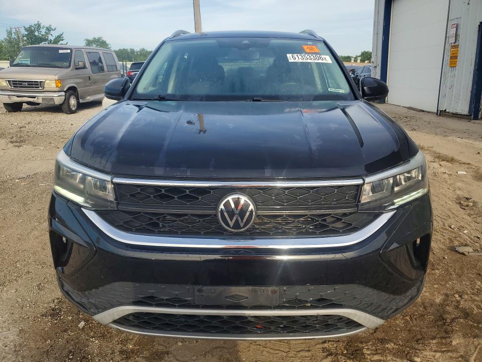 Продаж на аукціоні авто 2022 Volkswagen Taos, vin: 3VVSX7B2XNM010519, номер лоту: 61353306