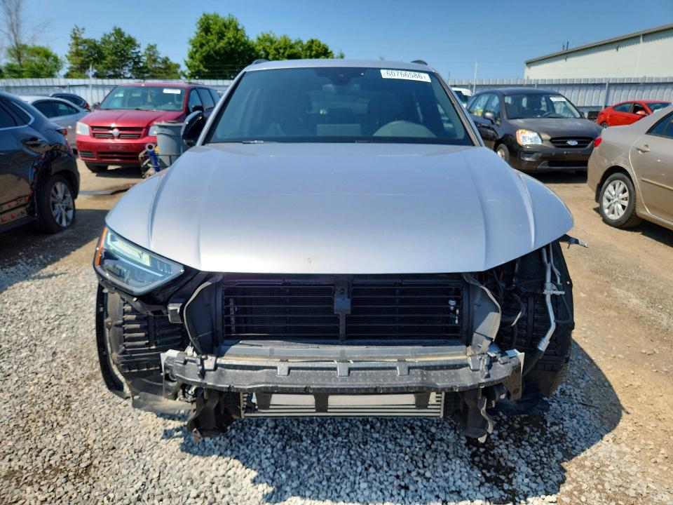 60766586 :رقم المزاد ، WA1EAAFY6N2118484 vin ، 2022 Audi Q5 مزاد بيع