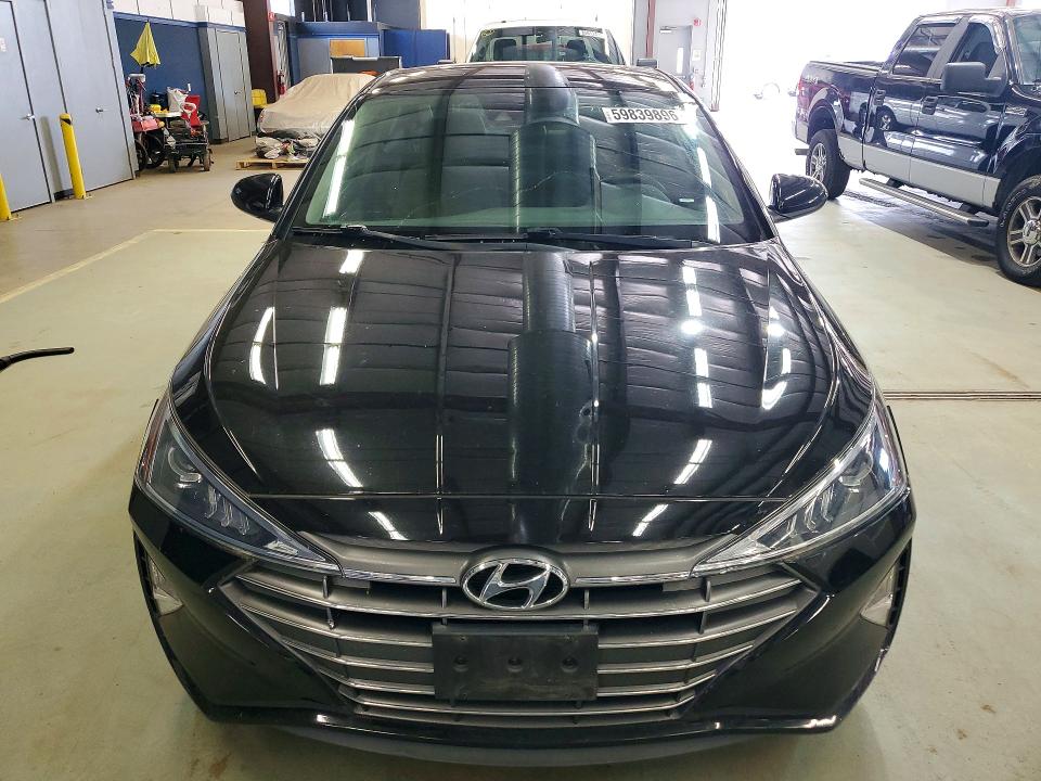 59839896 :رقم المزاد ، 5NPD74LF9LH617067 vin ، 2020 Hyundai Elantra مزاد بيع