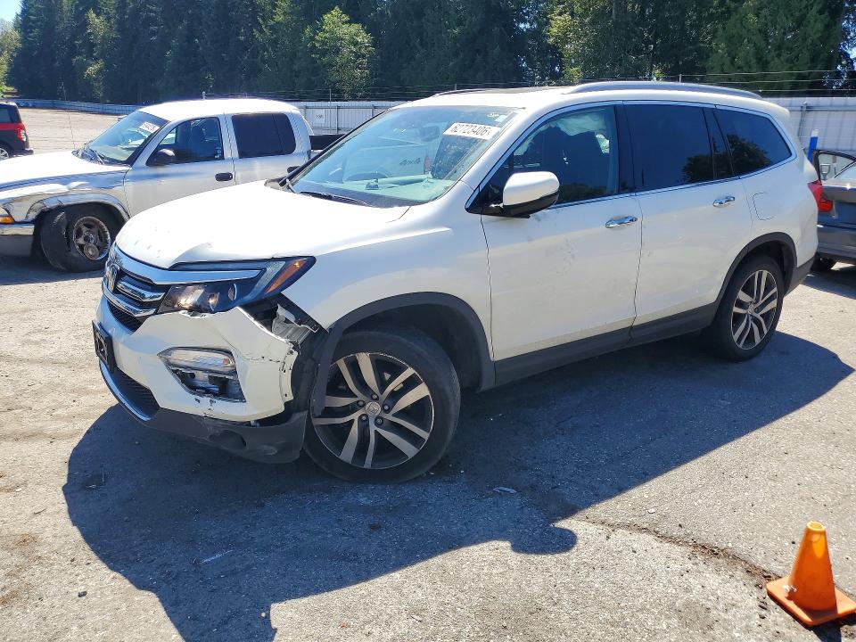 Продажа на аукционе авто 2017 Honda Pilot, vin: 5FNYF6H94HB003049, номер лота: 62723406