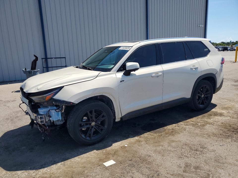 2024 Toyota Grand Highlander მანქანა იყიდება აუქციონზე, vin: 5TDAAAA53RS012431, აუქციონის ნომერი: 61820026