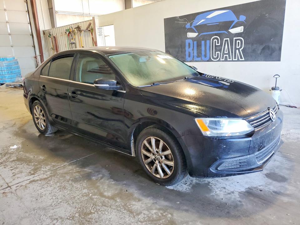 60056916 :رقم المزاد ، 3VWD17AJ9EM425927 vin ، 2014 Volkswagen Jetta مزاد بيع