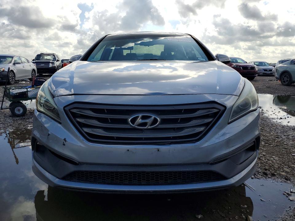 60229546 :رقم المزاد ، 5NPE34AF2FH125682 vin ، 2015 Hyundai Sonata مزاد بيع