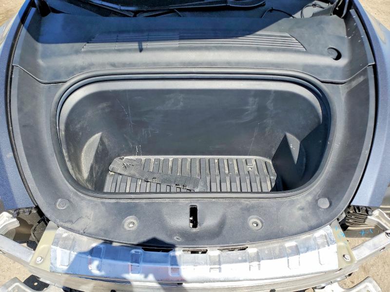 60690096 :رقم المزاد ، 5YJYGDEE9MF282866 vin ، 2021 Tesla Model Y مزاد بيع