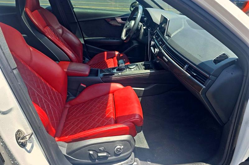 Продажа на аукционе авто 2019 Audi S4, vin: WAUC4AF41KA053138, номер лота: 61753896