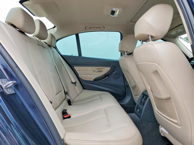 60419886 :رقم المزاد ، WBA3A5G56FNS90262 vin ، 2015 Bmw 328 مزاد بيع