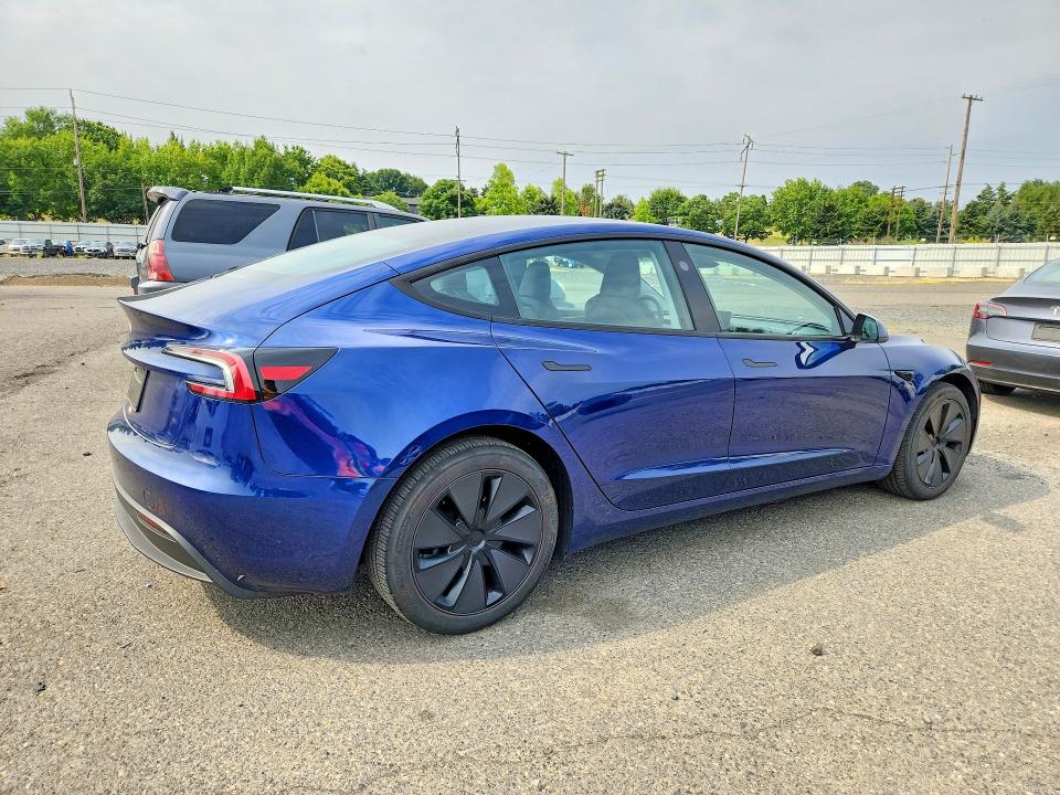 61905706 :رقم المزاد ، 5YJ3E1EA1SF054398 vin ، 2025 Tesla Model 3 مزاد بيع