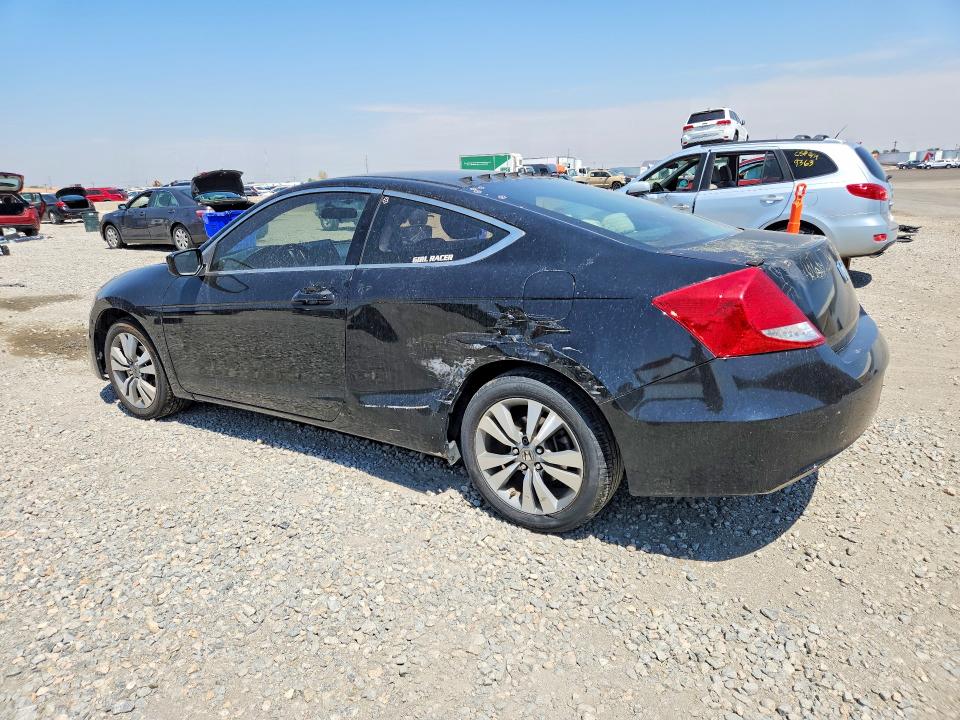 62097776 :رقم المزاد ، 1HGCS1B32BA005803 vin ، 2011 Honda Accord مزاد بيع