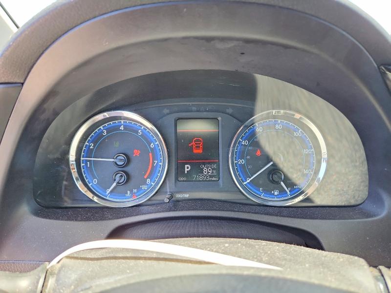 Aukcja sprzedaży 2018 Toyota Corolla, vin: 5YFBURHE2JP758866, numer aukcji: 60523306