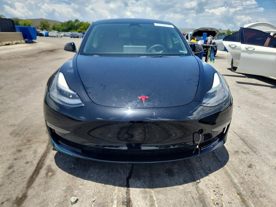 59590826 :رقم المزاد ، 5YJ3E1EBXNF273163 vin ، 2022 Tesla Model 3 مزاد بيع