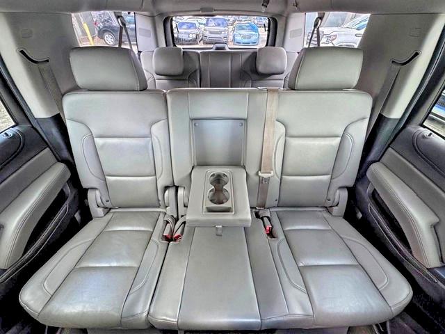 Продаж на аукціоні авто 2015 Chevrolet Suburban, vin: 1GNSCJKC8FR505342, номер лоту: 59989616