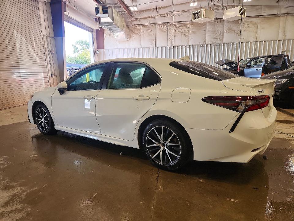 2021 Toyota Camry მანქანა იყიდება აუქციონზე, vin: 4T1G11AK1MU413749, აუქციონის ნომერი: 61918436
