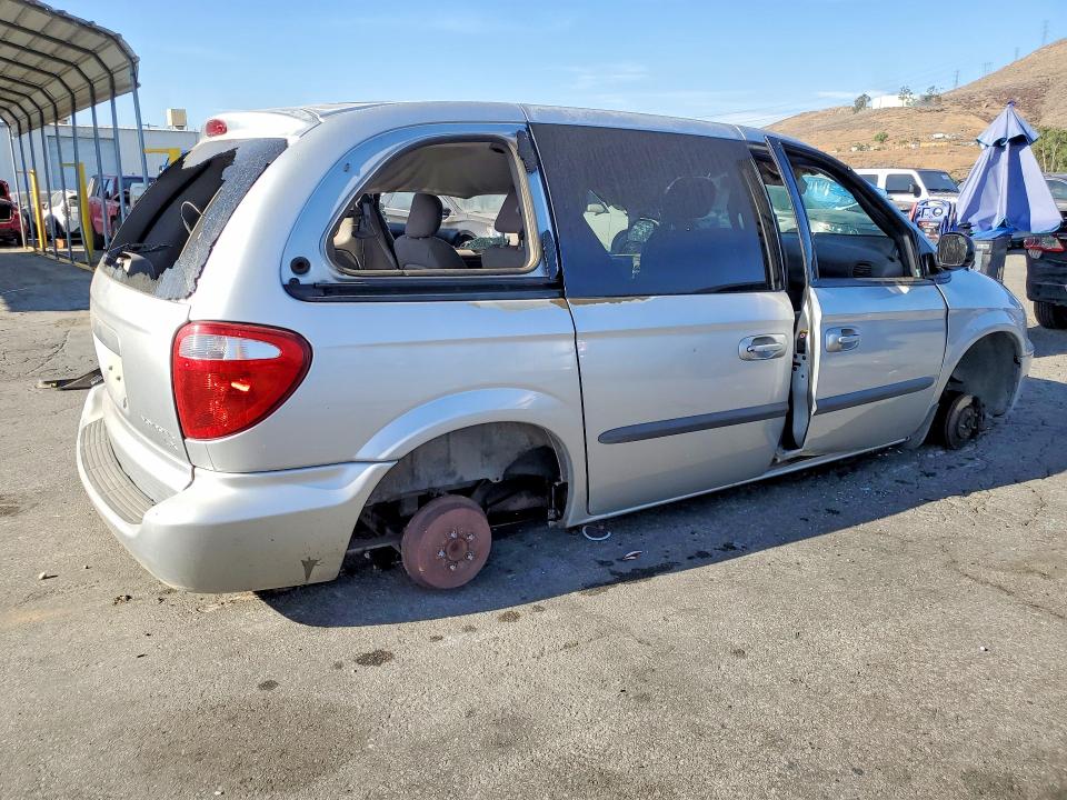 2003 Chrysler Voyager მანქანა იყიდება აუქციონზე, vin: 1C8GJ45303B229761, აუქციონის ნომერი: 61003636