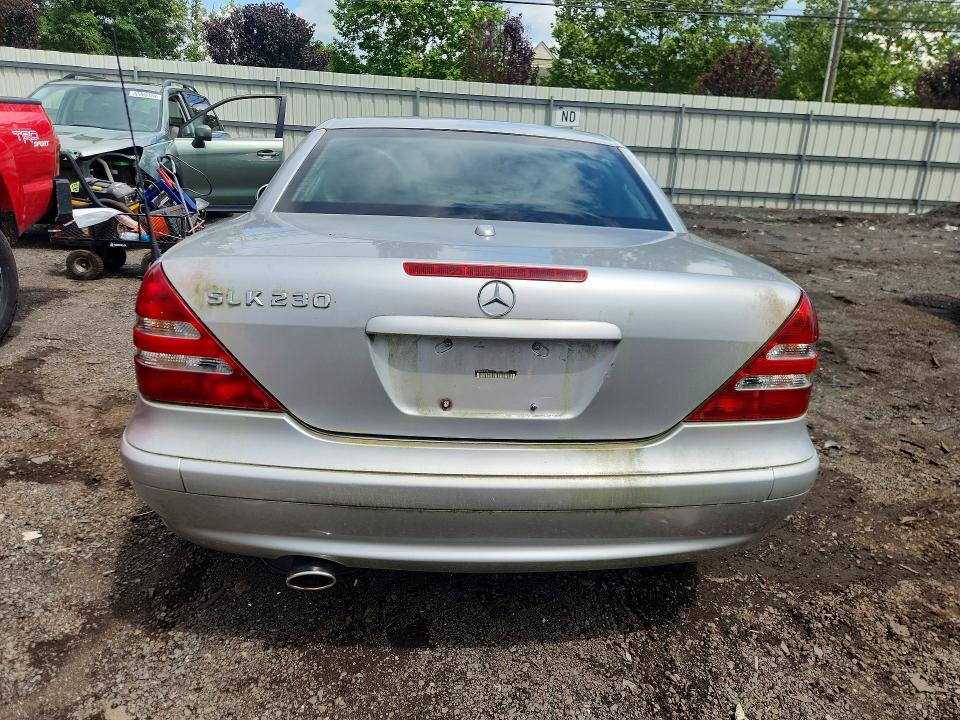 62073666 :رقم المزاد ، WDBKK49F21F176627 vin ، 2001 Mercedes-benz Slk مزاد بيع