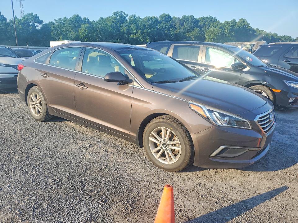 2017 Hyundai Sonata მანქანა იყიდება აუქციონზე, vin: 5NPE24AF9HH450996, აუქციონის ნომერი: 60844796