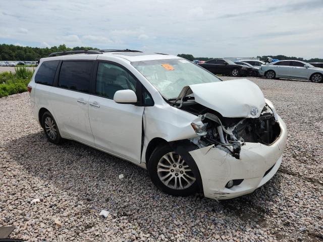 2015 Toyota Sienna მანქანა იყიდება აუქციონზე, vin: 5TDYK3DC3FS666486, აუქციონის ნომერი: 61177286