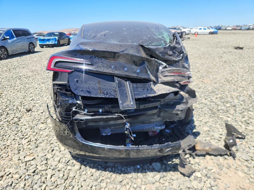62236846 :رقم المزاد ، 5YJ3E1EA8SF017588 vin ، 2025 Tesla Model 3 مزاد بيع