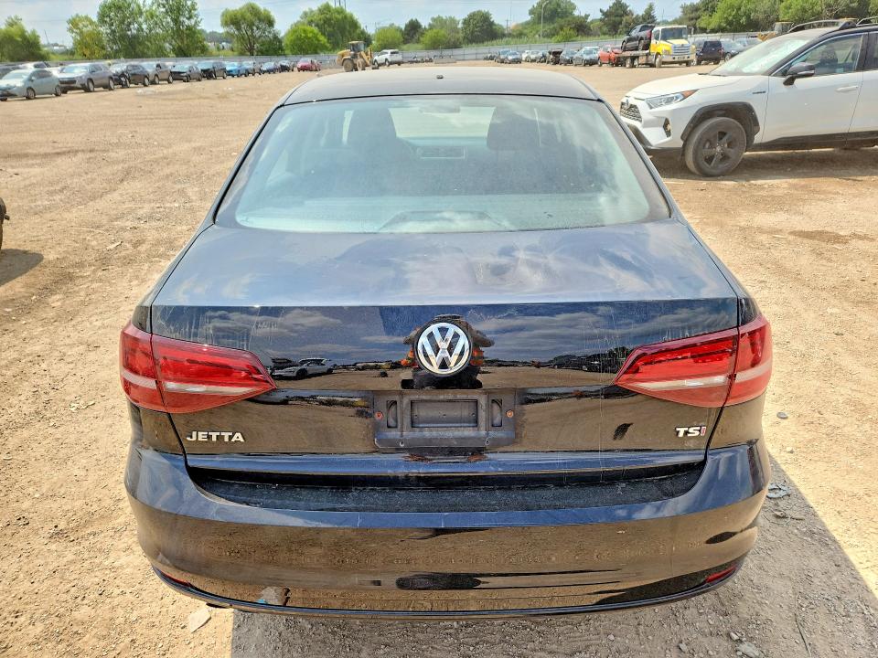 Продажа на аукционе авто 2018 Volkswagen Jetta, vin: 3VW2B7AJ7JM248132, номер лота: 62417546