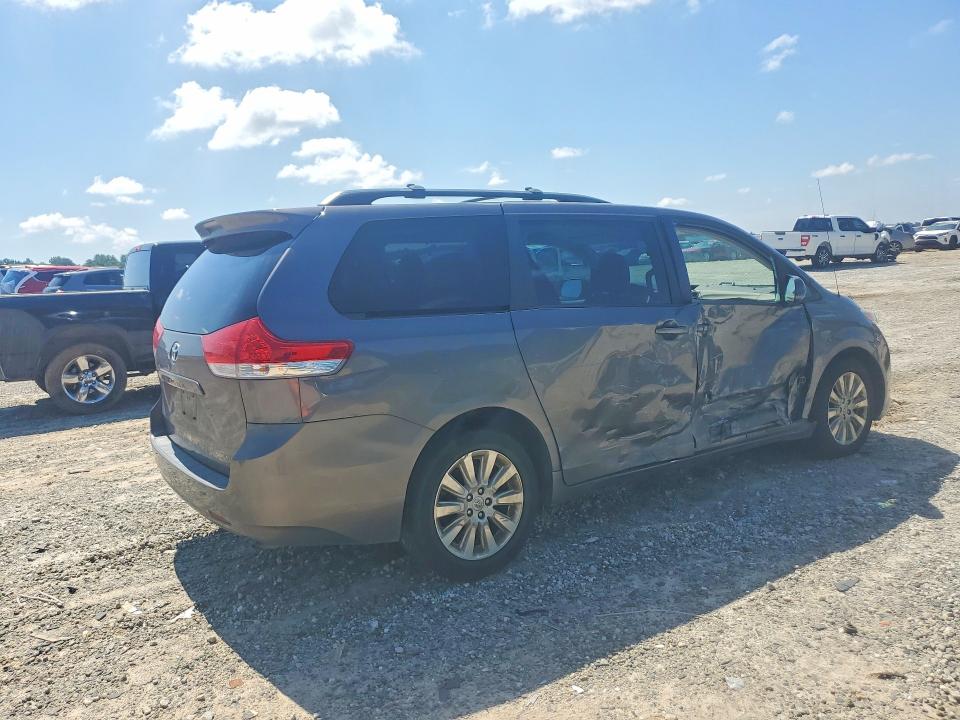 Продаж на аукціоні авто 2012 Toyota Sienna, vin: 5TDJK3DC4CS044766, номер лоту: 61434526