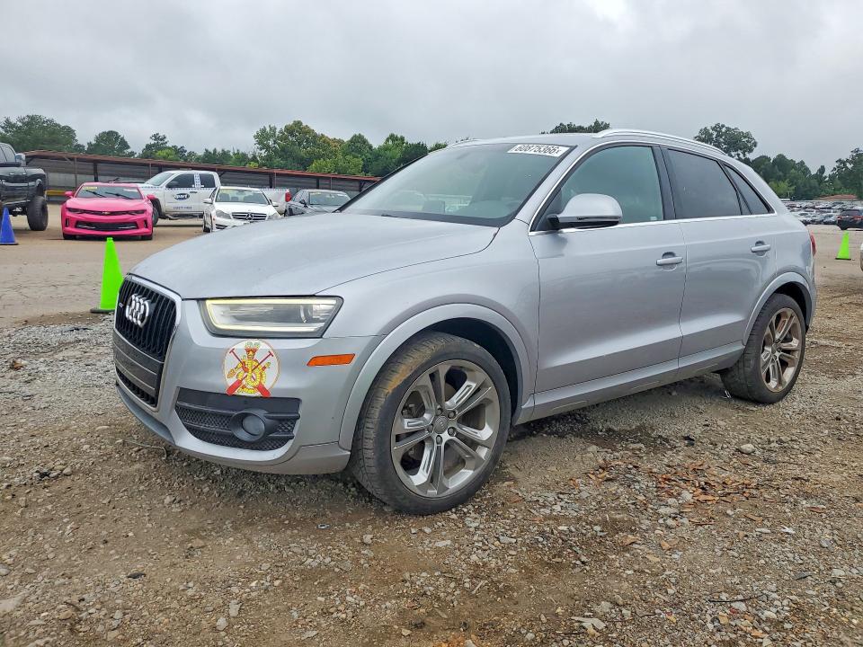 60875366 :رقم المزاد ، WA1GFCFS4FR011928 vin ، 2015 Audi Q3 مزاد بيع