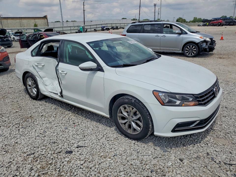 2018 Volkswagen Passat მანქანა იყიდება აუქციონზე, vin: 1VWAA7A33JC051119, აუქციონის ნომერი: 59642386