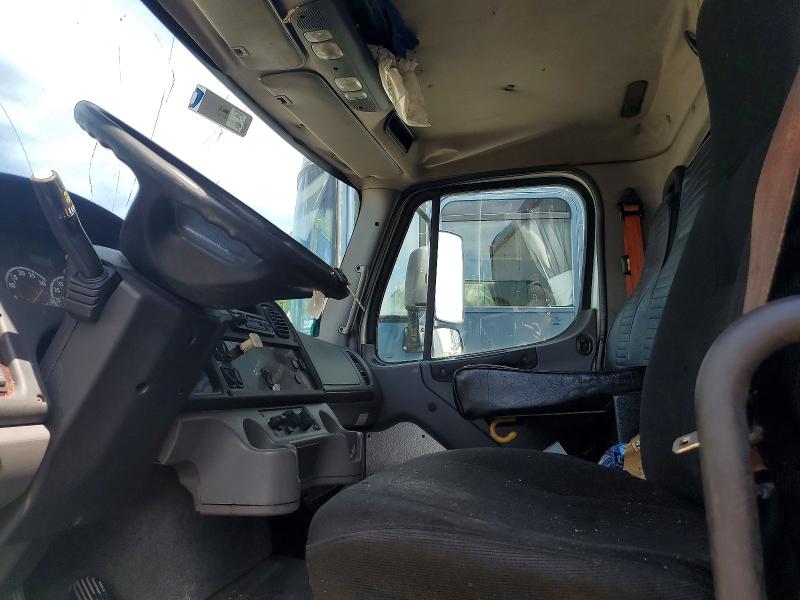 62074626 :رقم المزاد ، 1FVACWDT5EHFN7716 vin ، 2014 Frht - Freightliner M2 مزاد بيع